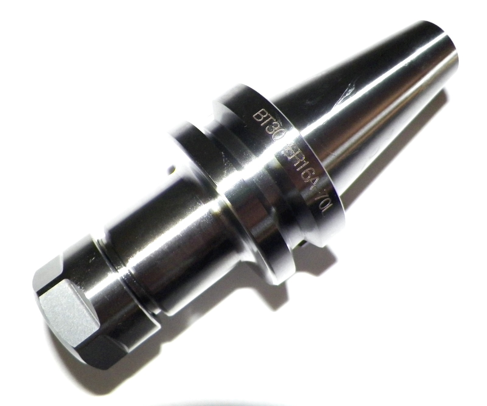 BT30 ER16 MILLING COLLET CHUCK SET 8 PCs PROJ. 2.76″ BAL.25,000RPM