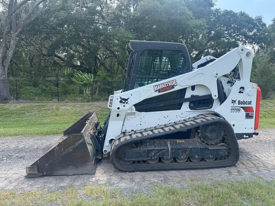 2021 BOBCAT T770 SKID STEER – CAB, HIGH FLOW, LOW HOURS!