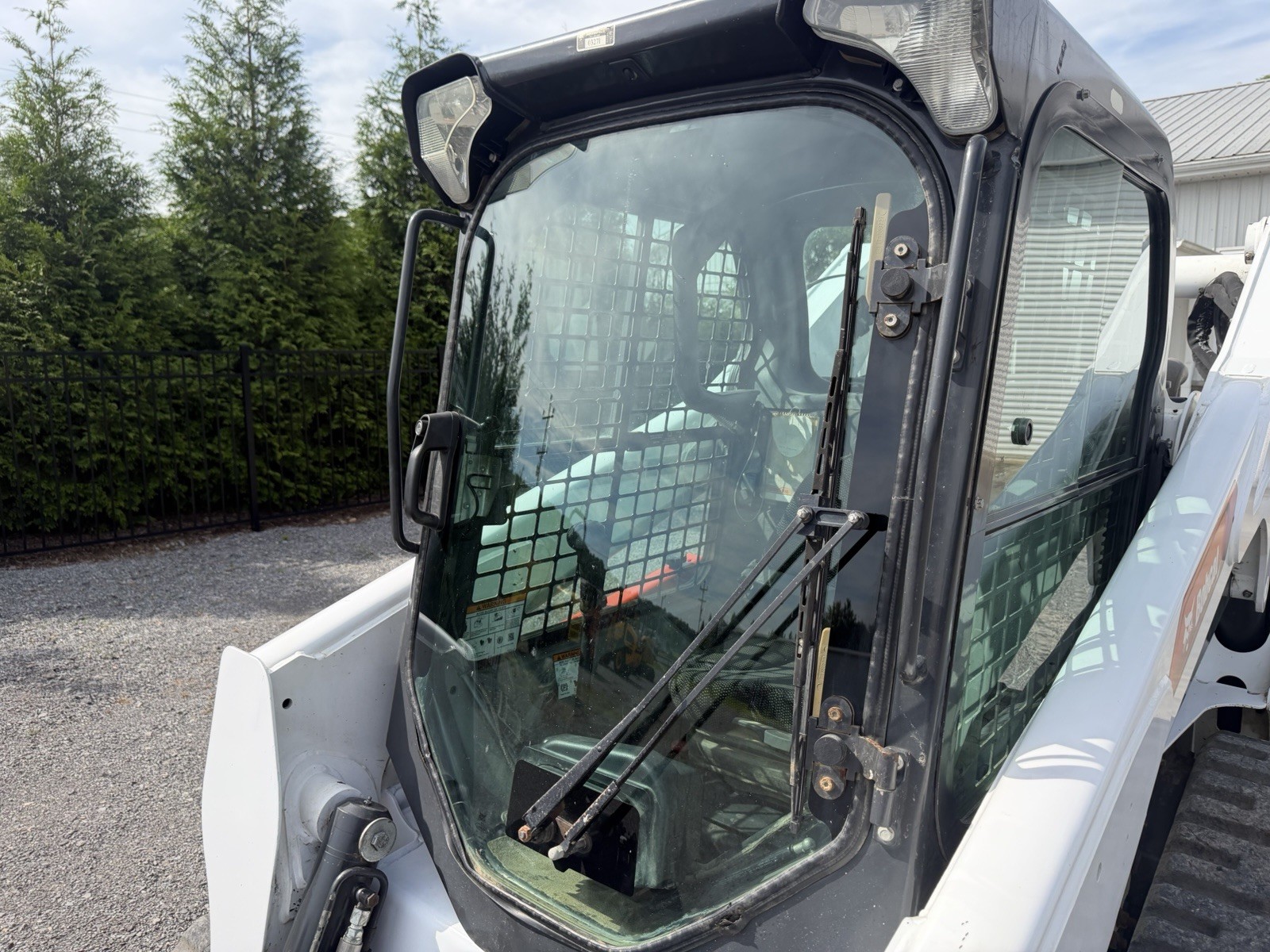 2020 BOBCAT T770 SKID STEER LOADER – 92HP TURBO DIESEL – A/C CAB – BOBTACH
