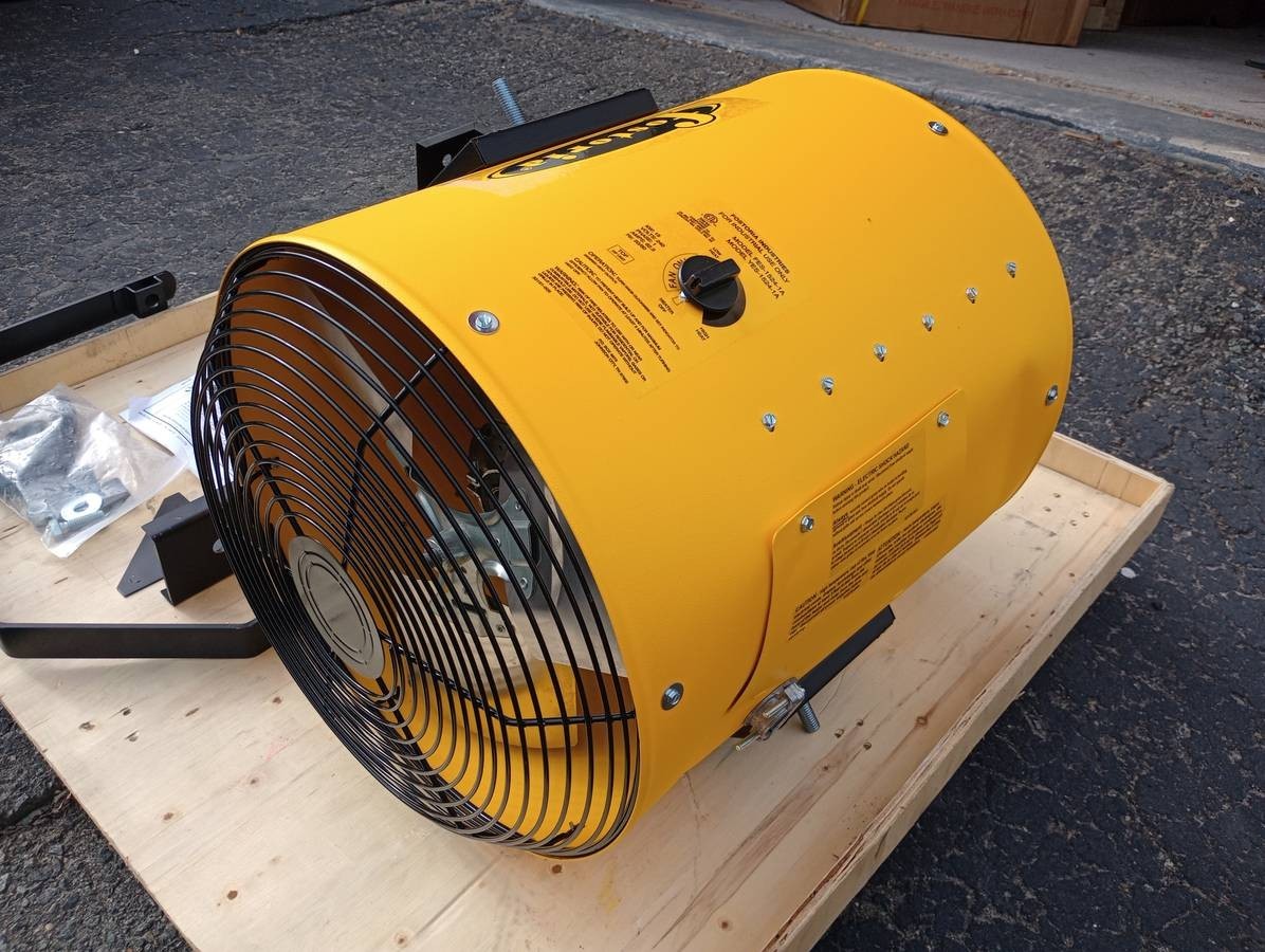 Fostoria YES-1524-1A Wall/Ceiling Electric Fan-Forced Heater 15KW 240V 1 Phase