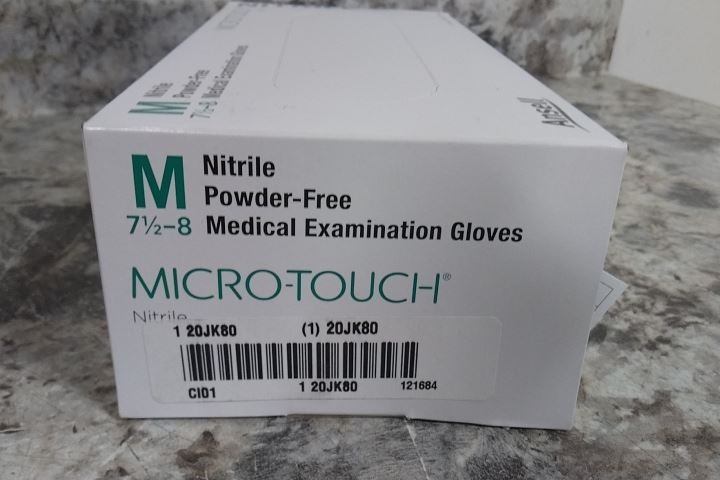 Micro-Touch 313021 Case of 10 Boxes (200/Box) Size M/Size 8 Disposable Gloves