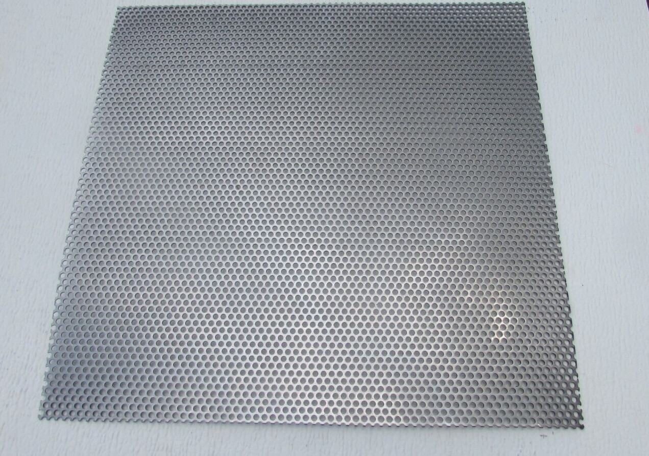 1/8″ HOLES—18 GAUGE 304 STAINLESS PERFORATED SHEET– 11″ X 24″
