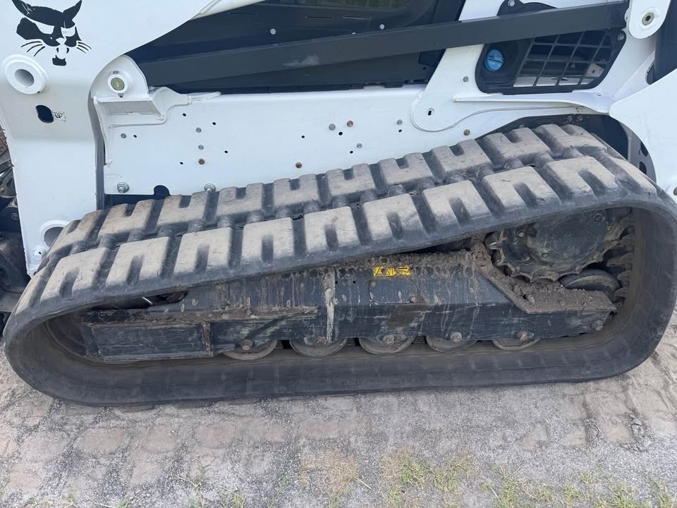 2021 BOBCAT T770 SKID STEER – CAB, HIGH FLOW, LOW HOURS!