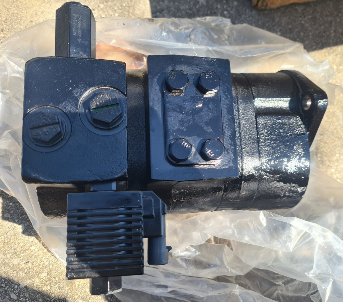 BOBCAT High Flow Double Gear Hydraulic Pump S250 S300 863 Skid Steer T200