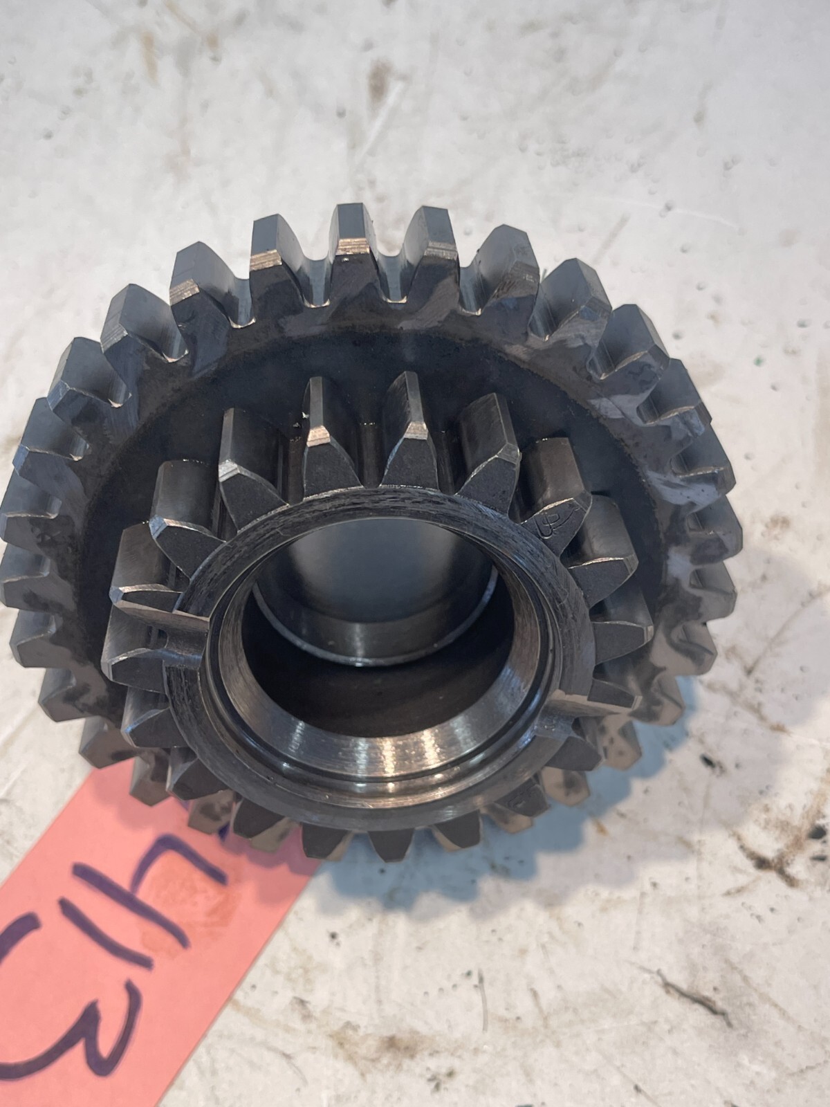 1967 John Deere 2020 Tractor Transmission Pump Gear Shaft