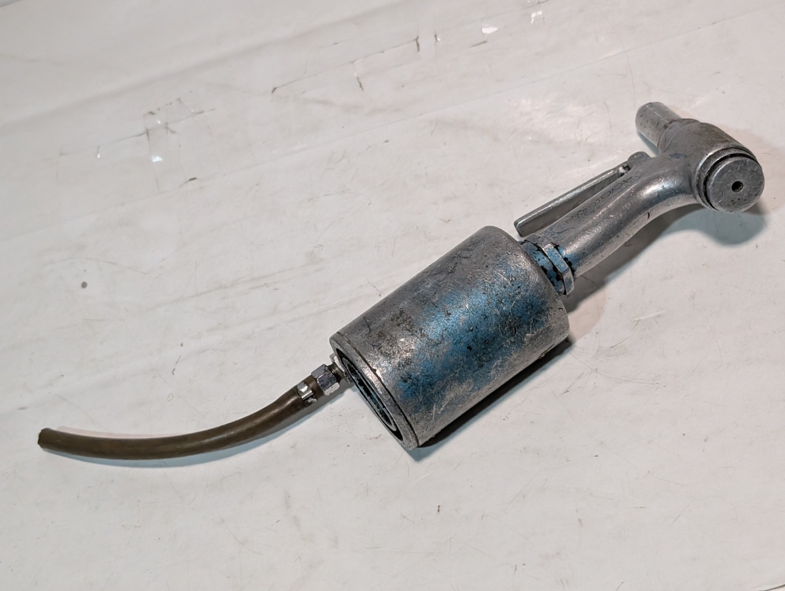 Unbranded 400862 Pneumatic Air-Hydraulic Pop Rivet Gun, As Shown In Pictures