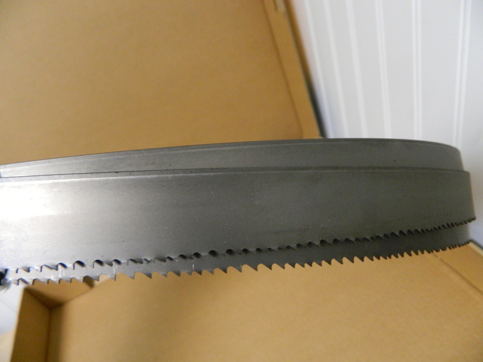 Irwin Welded Band Saw Blade 5 to 8 TPI, 15′ 3″ x 1″ x 0.035″ LOT OF 5