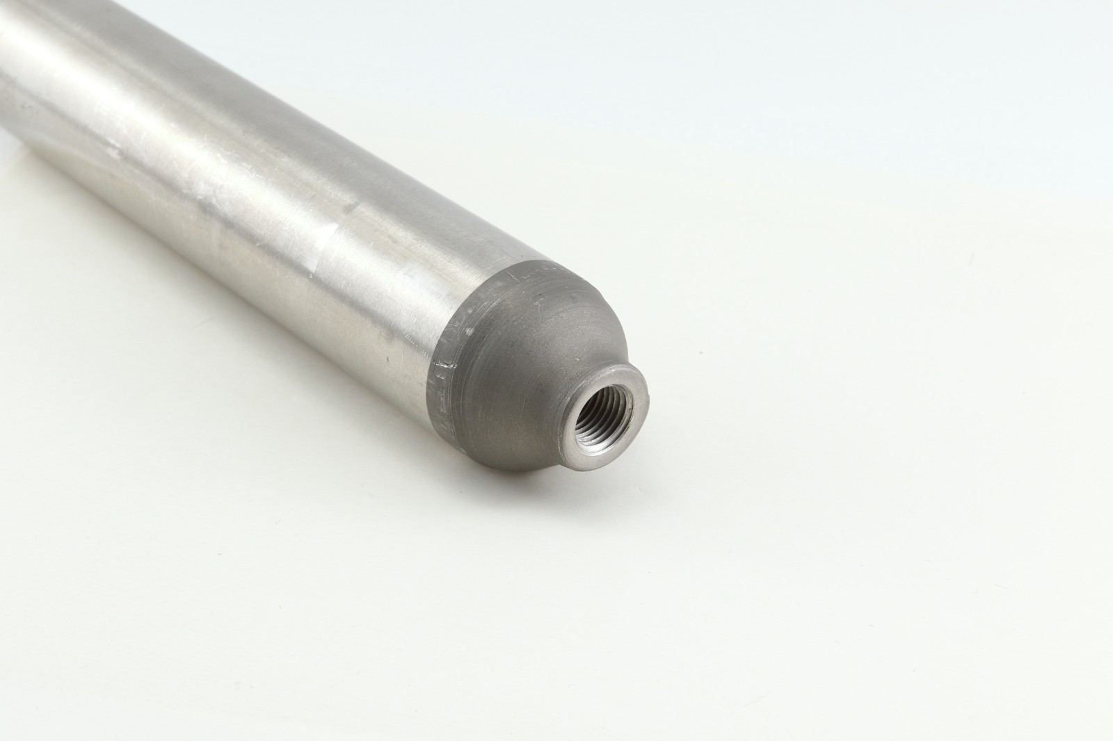 Sample cylinder 150CC, Hoke 12-83 150, stainless steel, 1/4 NPT double ended.