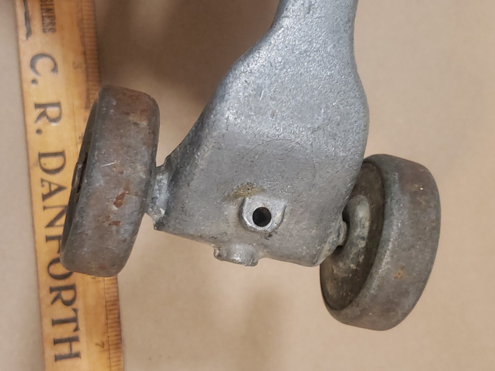Vintage GOLDBLATT Masonry Bricklayer Skate Wheel Joint Raker Tool Aluminum – 9″