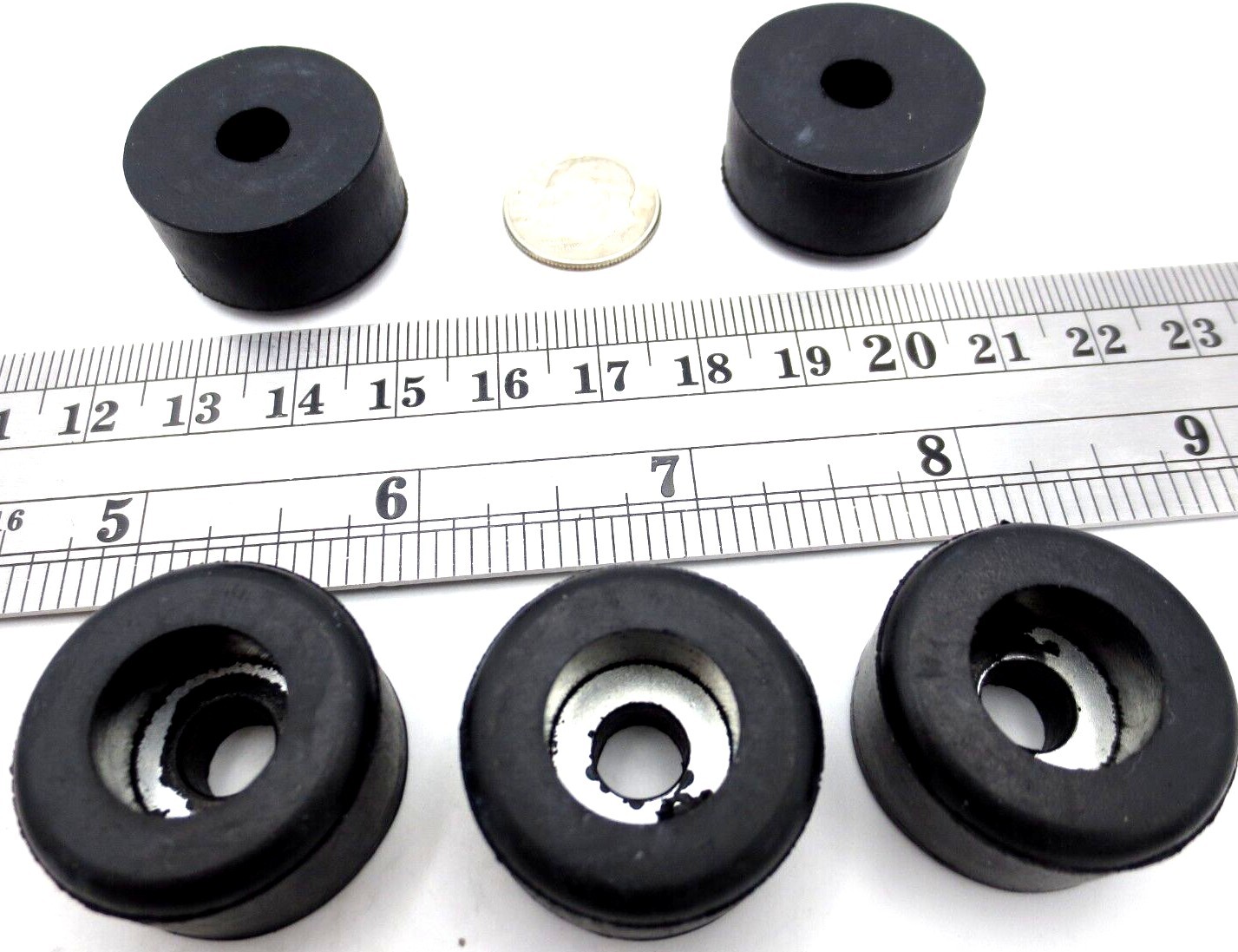 Screw On Rubber Bumper Pad Foot For #14, 1/4″Screw Bolt Hole, 1″ Pad 9/16″ Tall