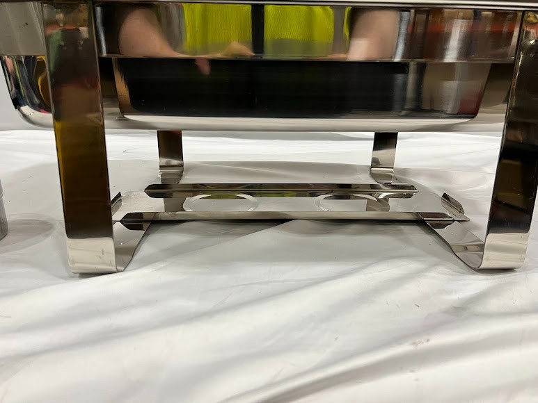 Choice Deluxe 8 Qt. Full Size Chrome Accent Roll Top Chafer