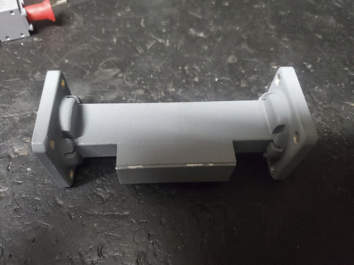 Waveline 709 (WR-62) 12.4-18 GHz, 0-60 dB, 2 W, Rotary Vane Attenuator