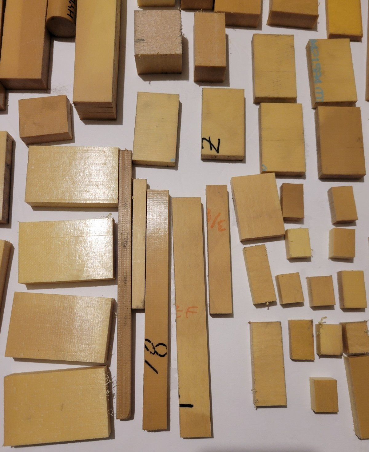 Hydlar Z End Cuts Various Sizes 5 1/2 Pounds of Materials in Lot