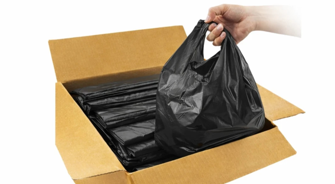 Black T-Shirt Carryout Bags (100 ct.) by Poly-America