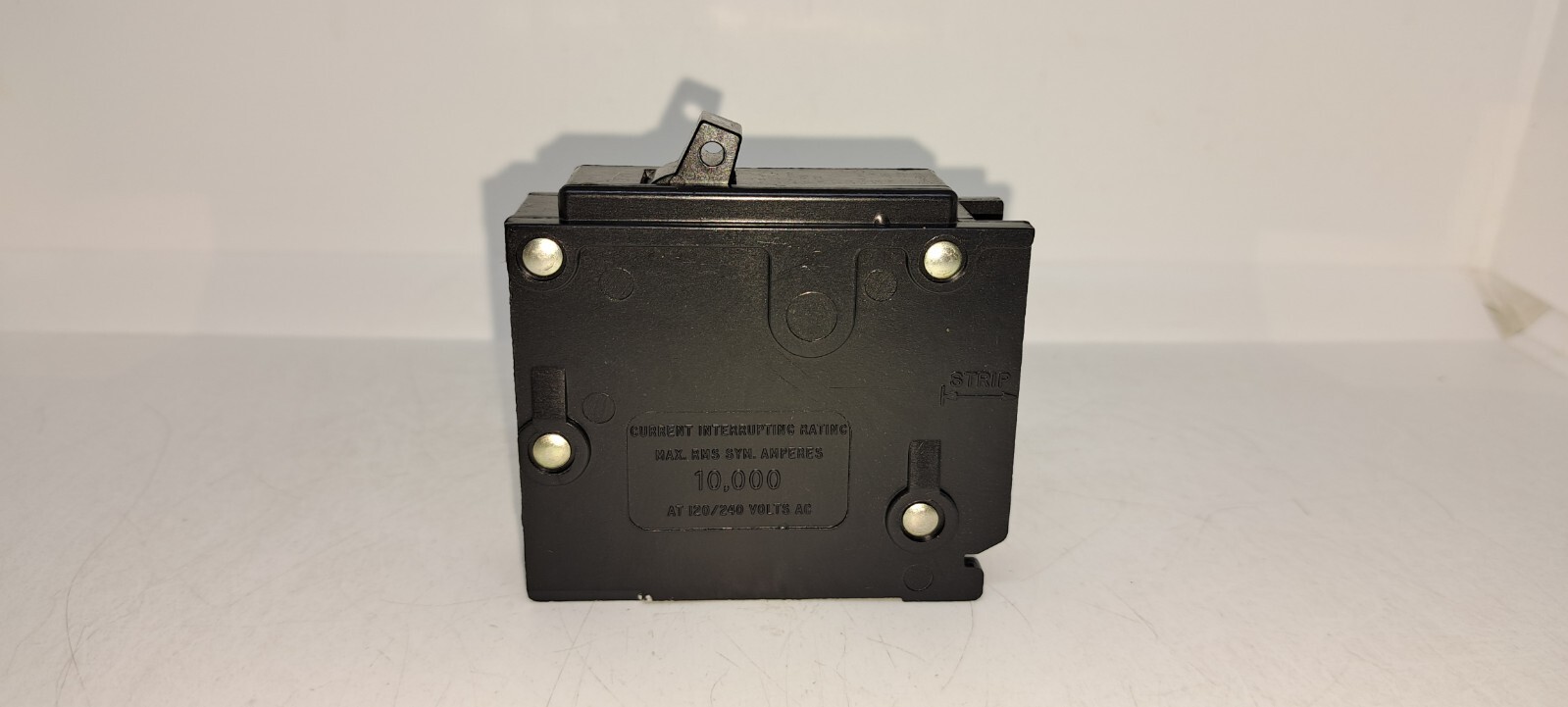 CUTLER-HAMMER BR130 30 AMP 1 POLE 120V CIRCUIT BREAKER