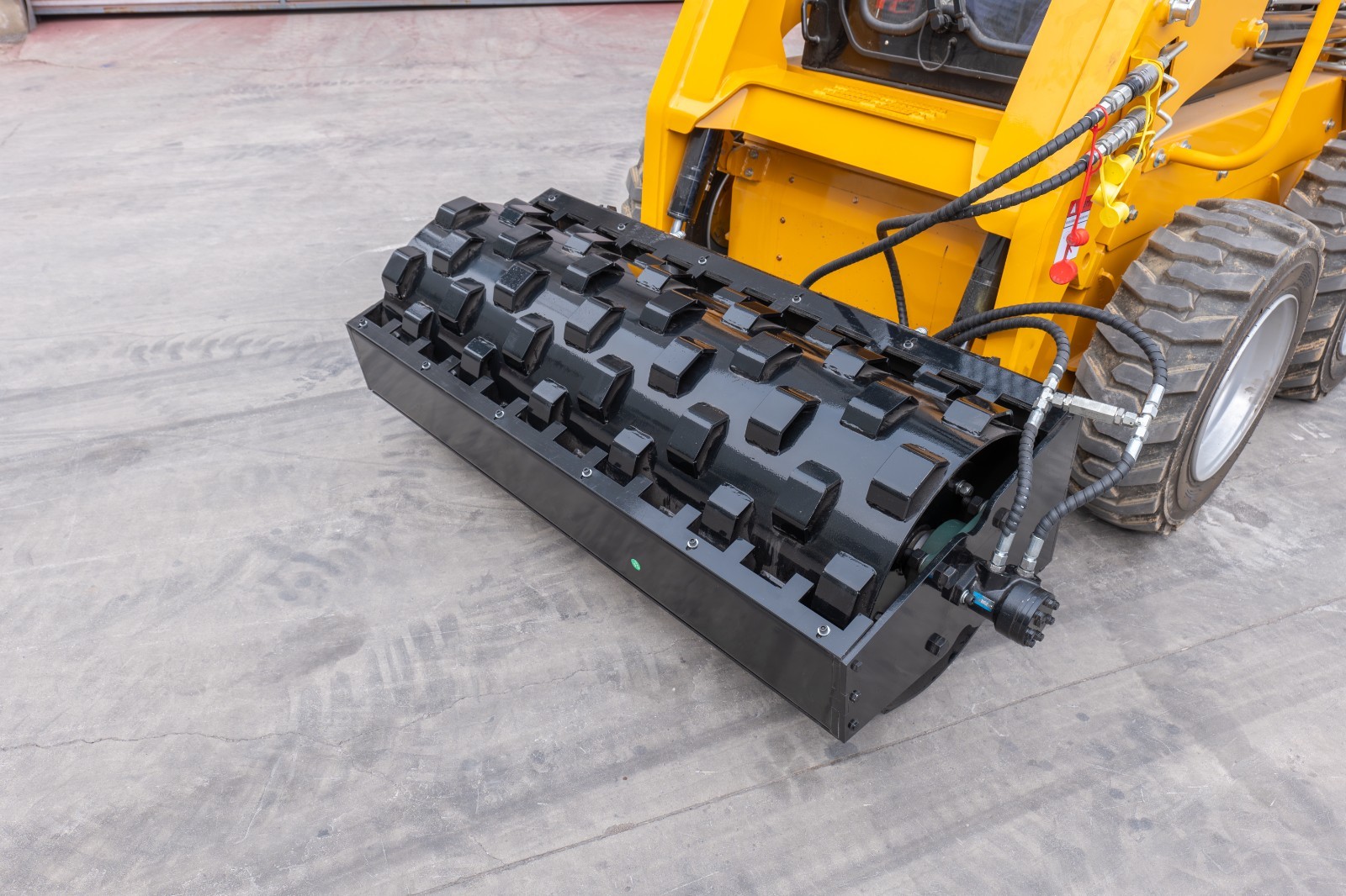60″ Vibratory Sheepsfoot Roller Compactor for Bobcat Skid Steer | Soil Roller