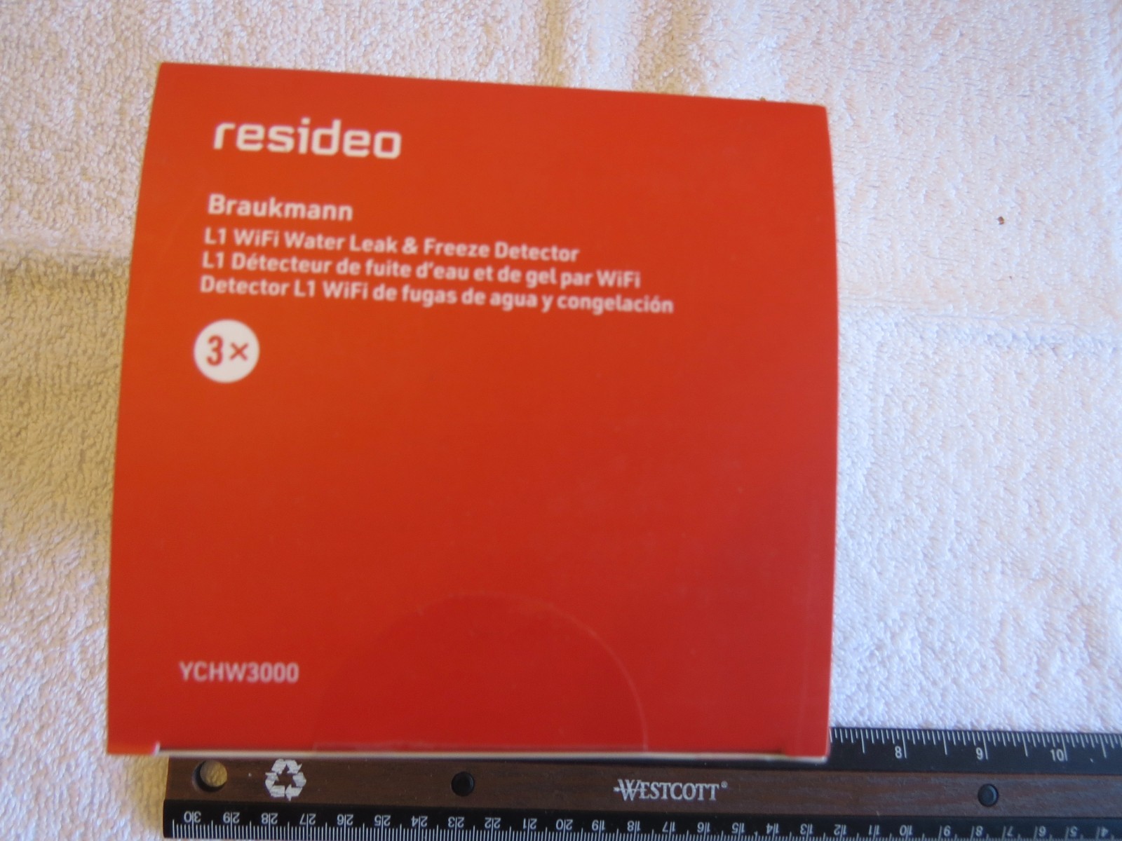 NEW RESIDEO [HONEYWELL] 3-PACK YCHW3000W3003 WIFI WATER LEAK & FREEZE DETECTOR