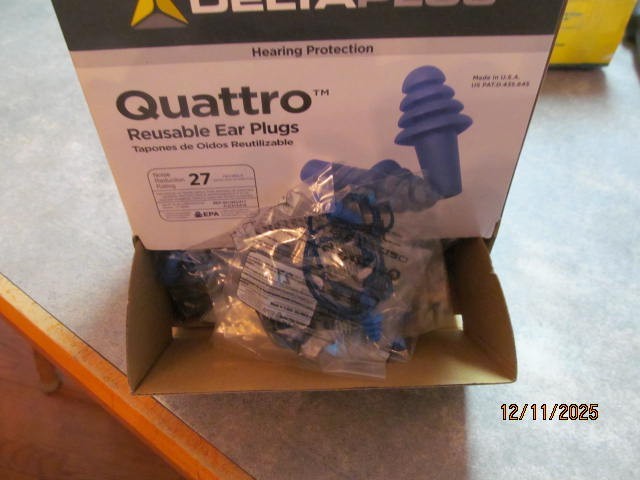 New Box Of 100 Deltaplus Quattro EP411 Reusable Ear Plugs 27 Decibels Free ship