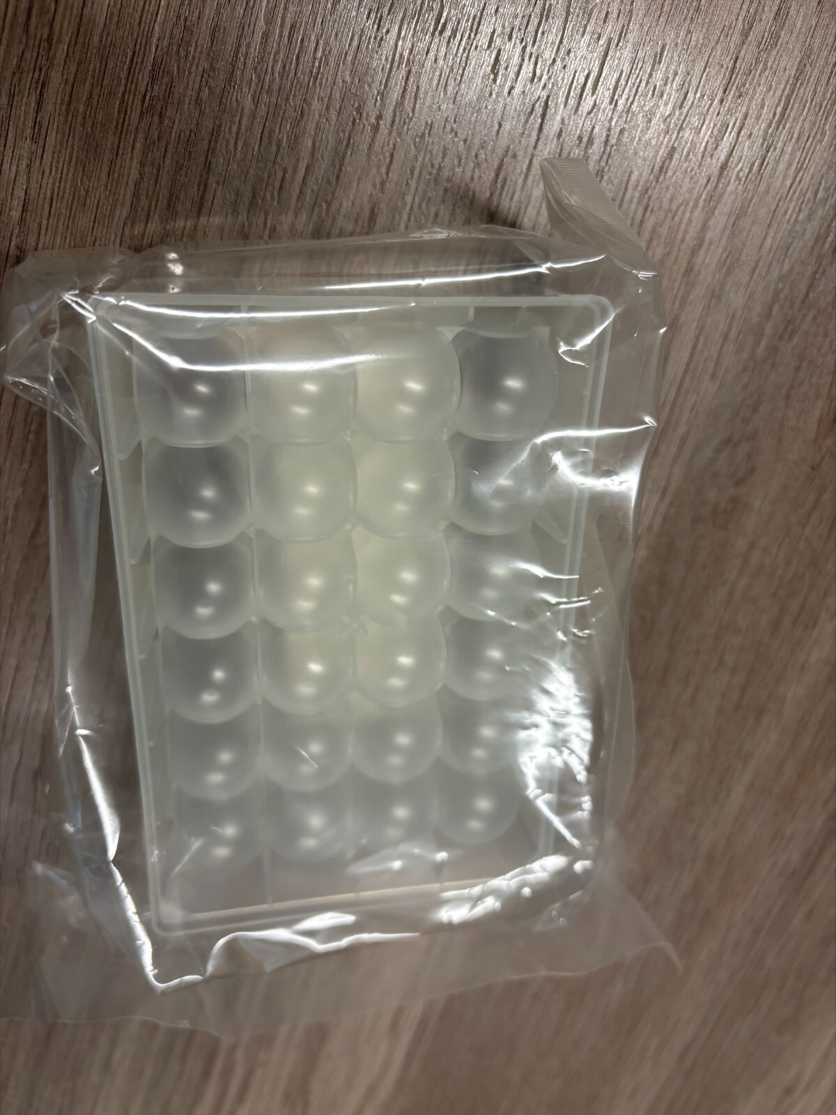 Sterile 24 well Deep well square well round bottom microplate, Case of 20