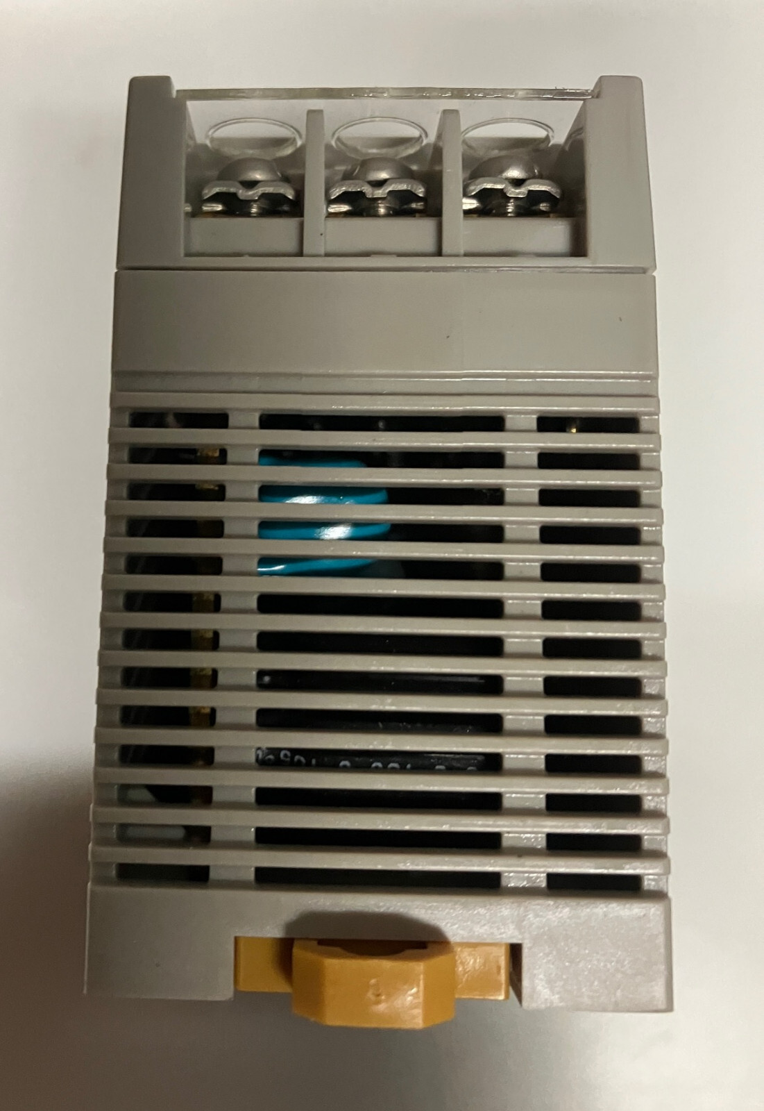 Omron S82K-00705 Power Supply 5V 1.5A DIN Rail AC100-240V