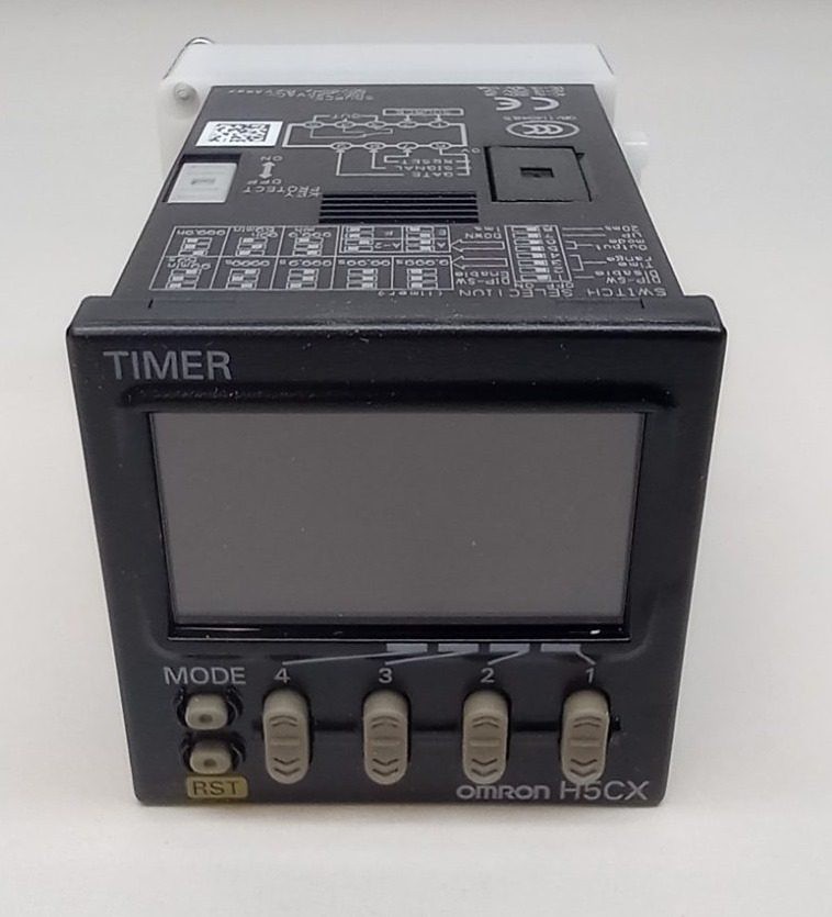 Omron H5CX-A-N Timer Digital 100-240 V AC