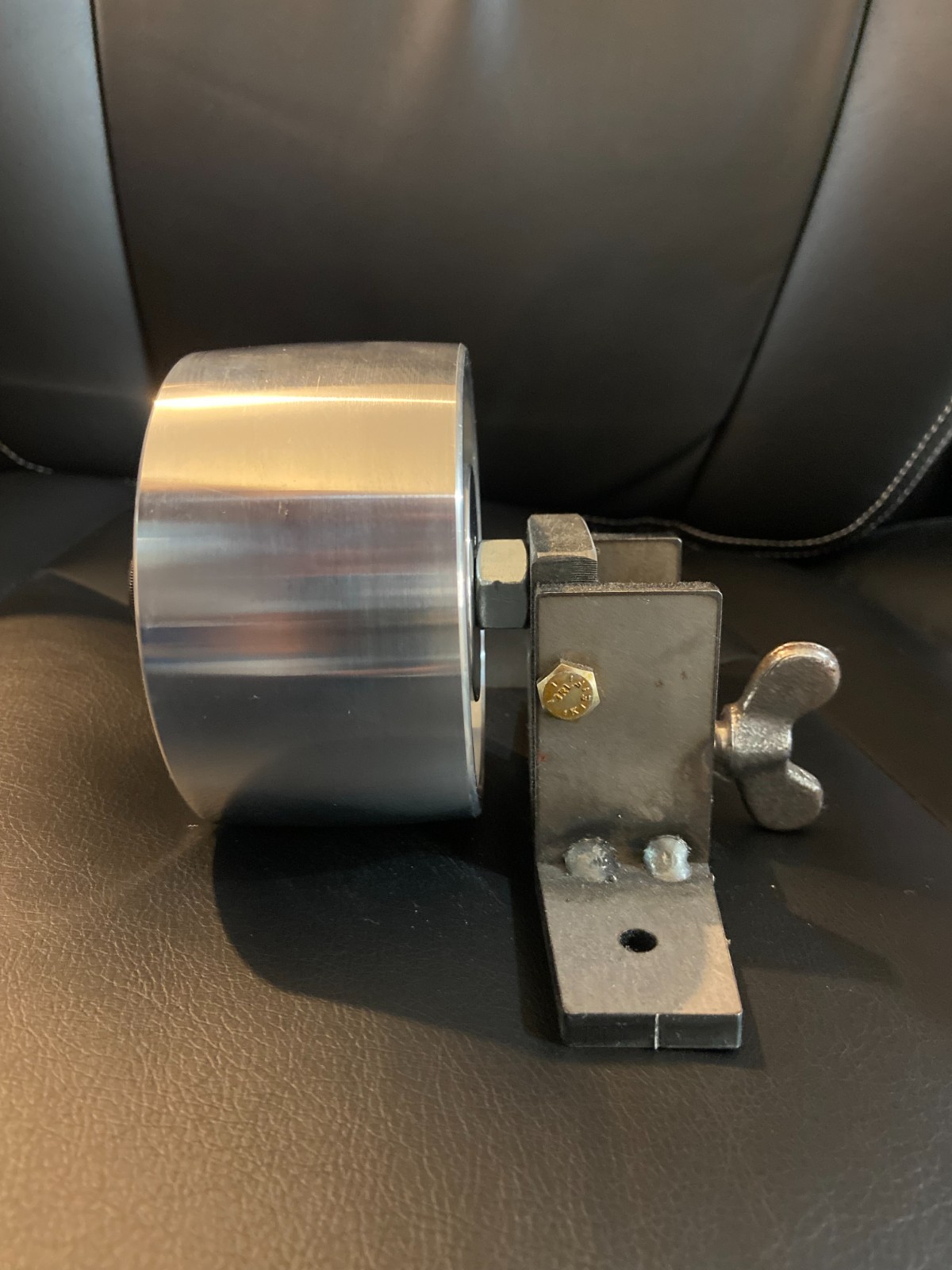 belt grinder tracking mechanism
