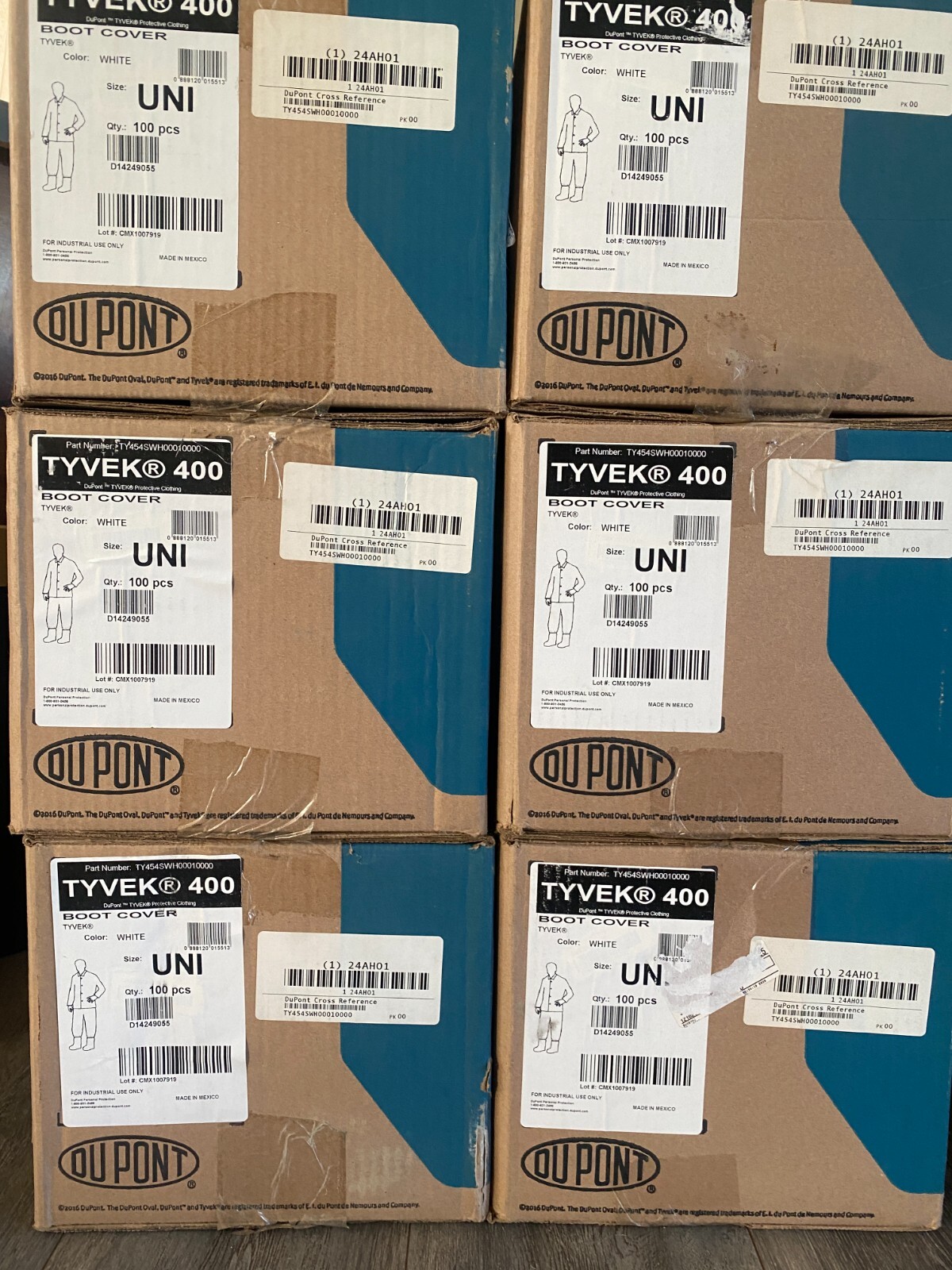 Box of 100 pcs DuPont Tyvek 400 Boot Cover TY454SWH00010000 White Universal Size