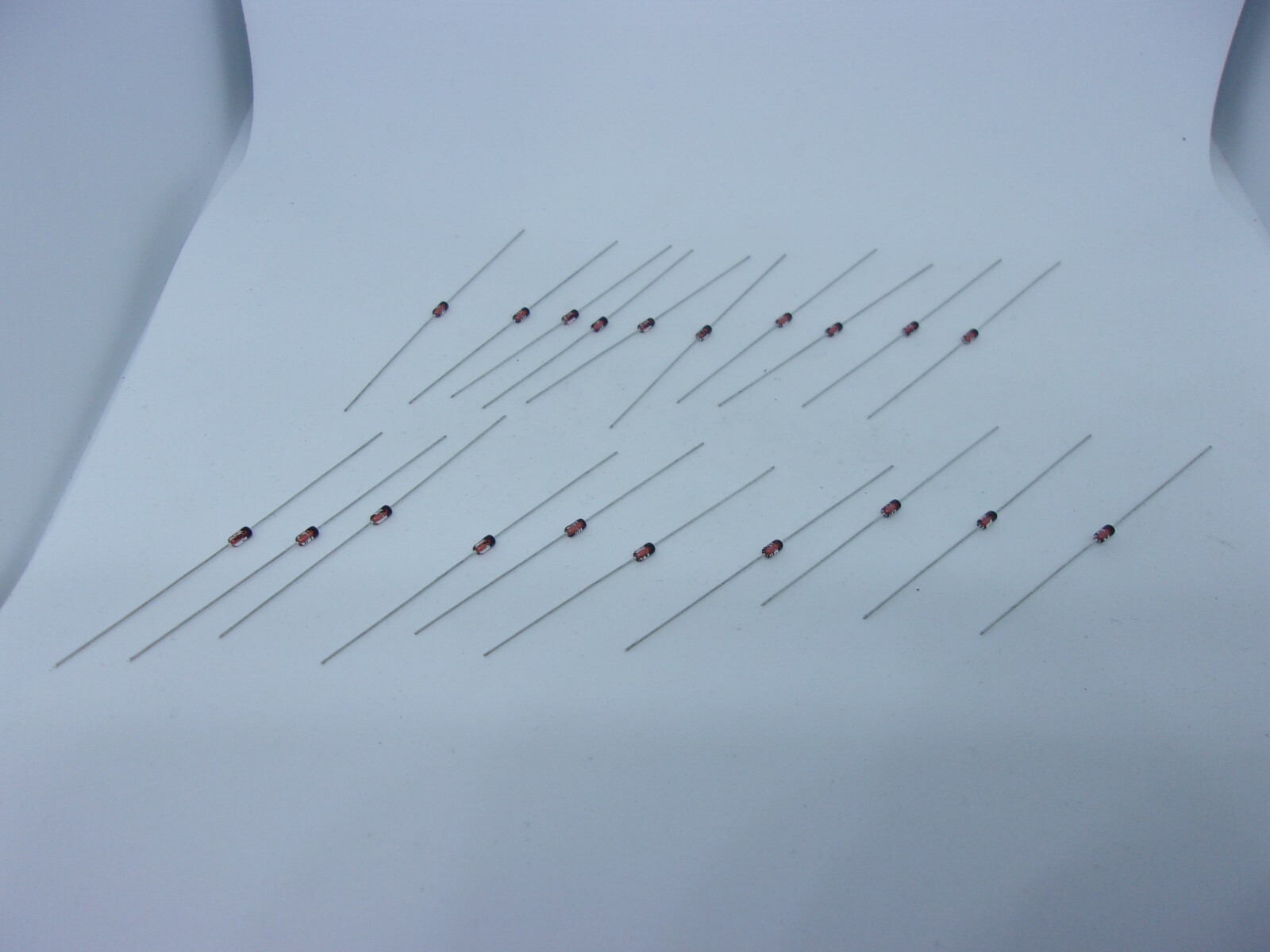20 Pcs Pack Lot Silicon Planar Zener Diodes 1/2W 0.5W DO-35 Package DIP – 6V2