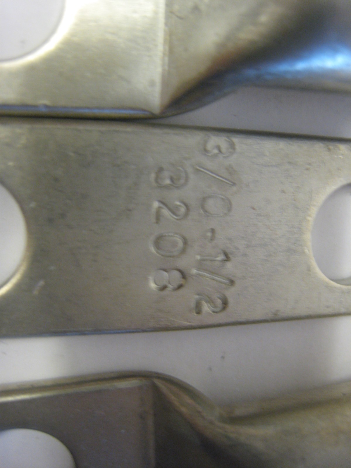 5 yes 5 Southwire 3208 Two-Hole 3/0 AWG Long Barrel Compression Lug