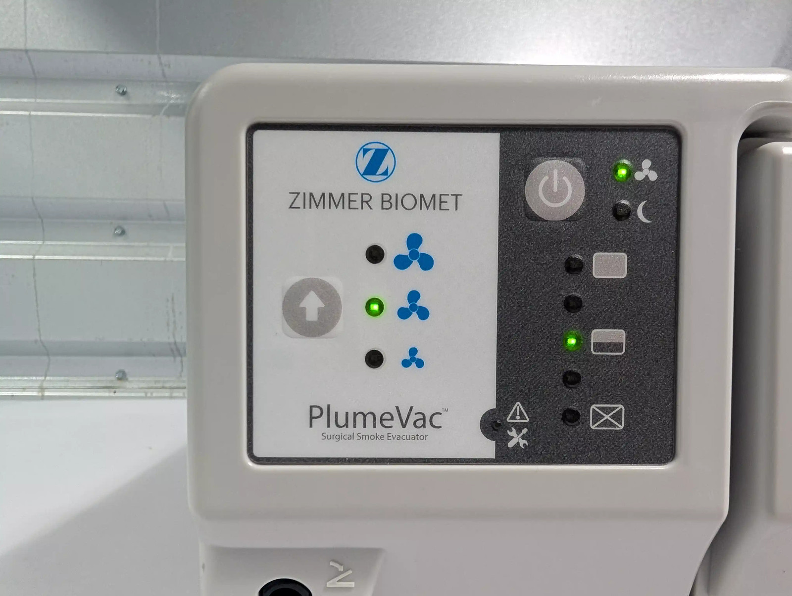 Zimmer Biomet PlumeVac Surgical Smoke Evacuator AEVV120 with PlumeGuard Filter