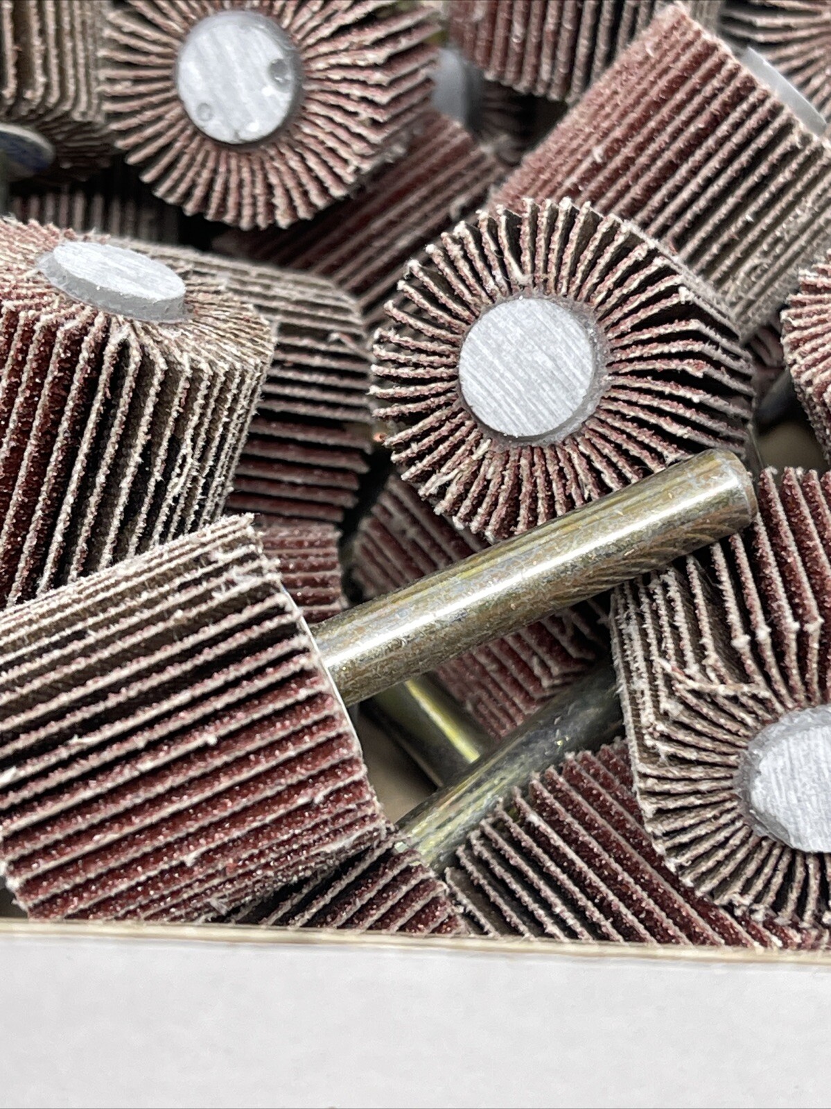 1″ x 1″ x 1/4″ Shank Mounted Flap Wheels – A/O 60 Grit Sanding Wheels, 50 Pack