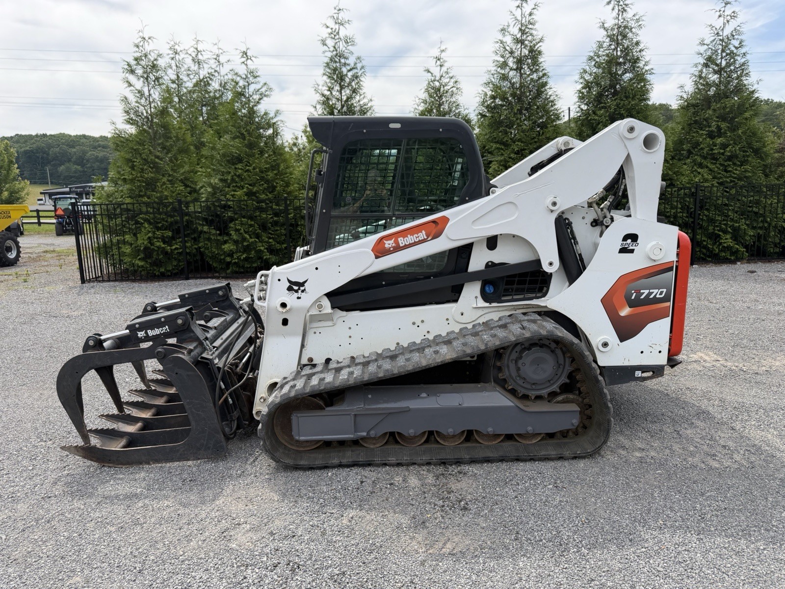 2020 BOBCAT T770 SKID STEER LOADER – 92HP TURBO DIESEL – A/C CAB – BOBTACH