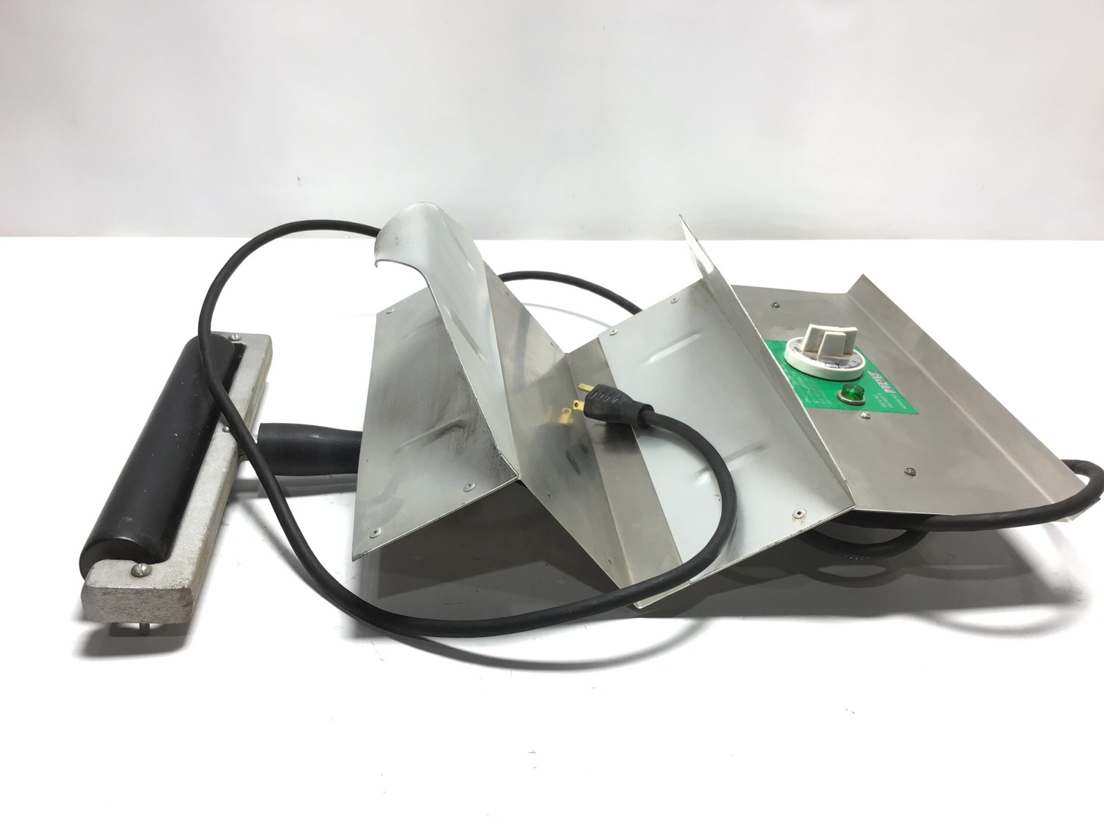 Emerald Mfg. Corp. ST-7 18415 Roller Seal Heat Sealer Machine
