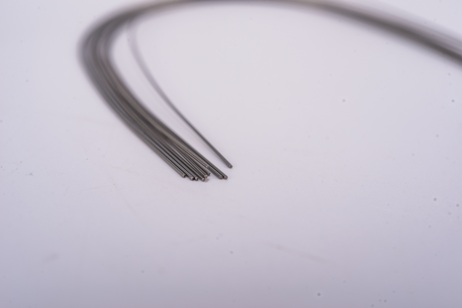 100pcs Dental Orthodontic NITI Arch Wires round natural super elastic Wire 16/20